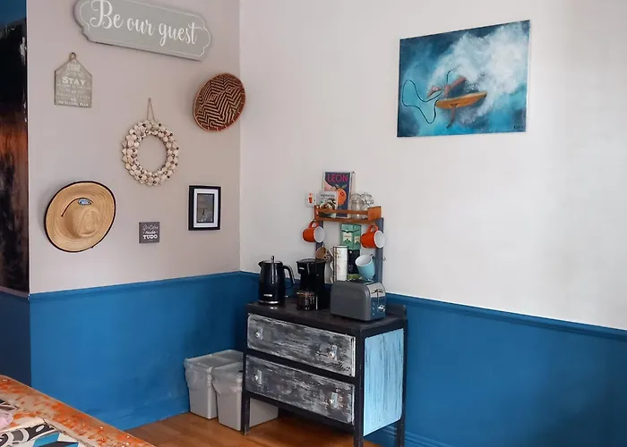 Aparthotel Easkey Hostel